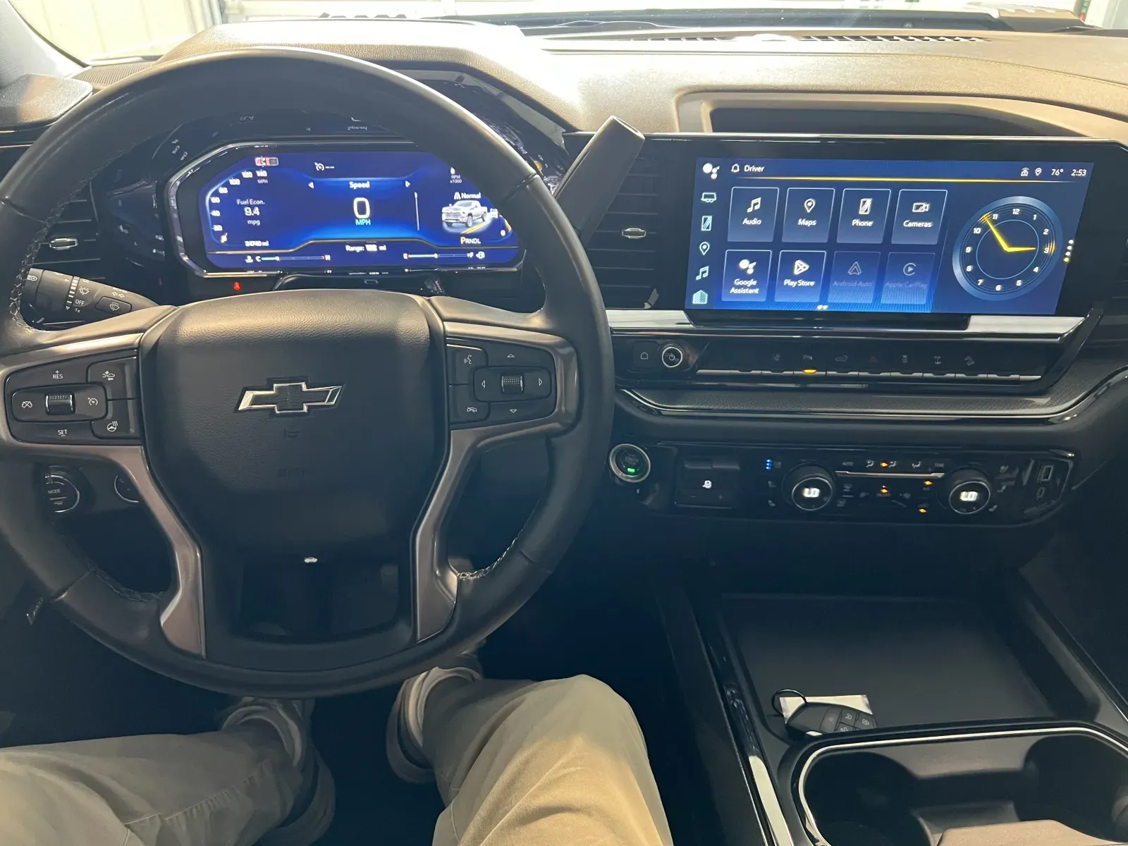 Chevrolet Silverado photo 39