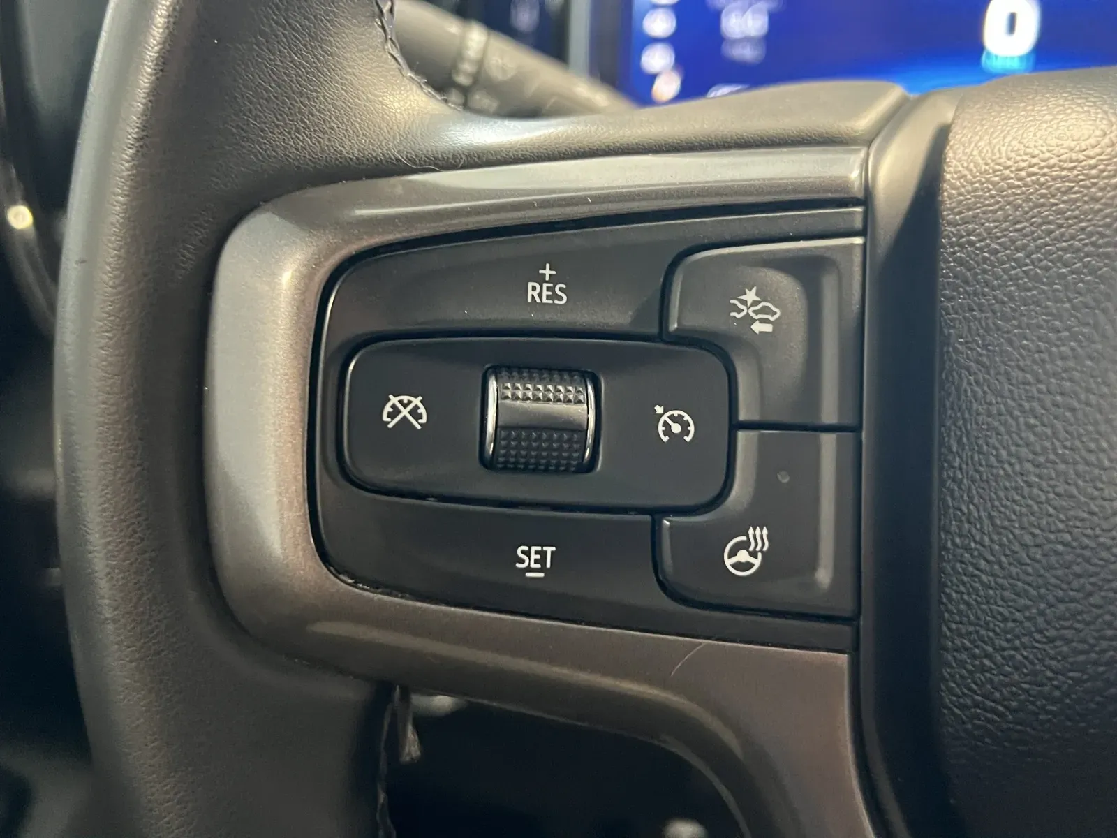 Chevrolet Silverado photo 42