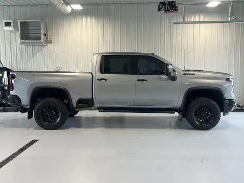 Photos of 2024 Chevrolet Silverado 2500 HD ZR2 for sale in Tea, SD at CarSwap