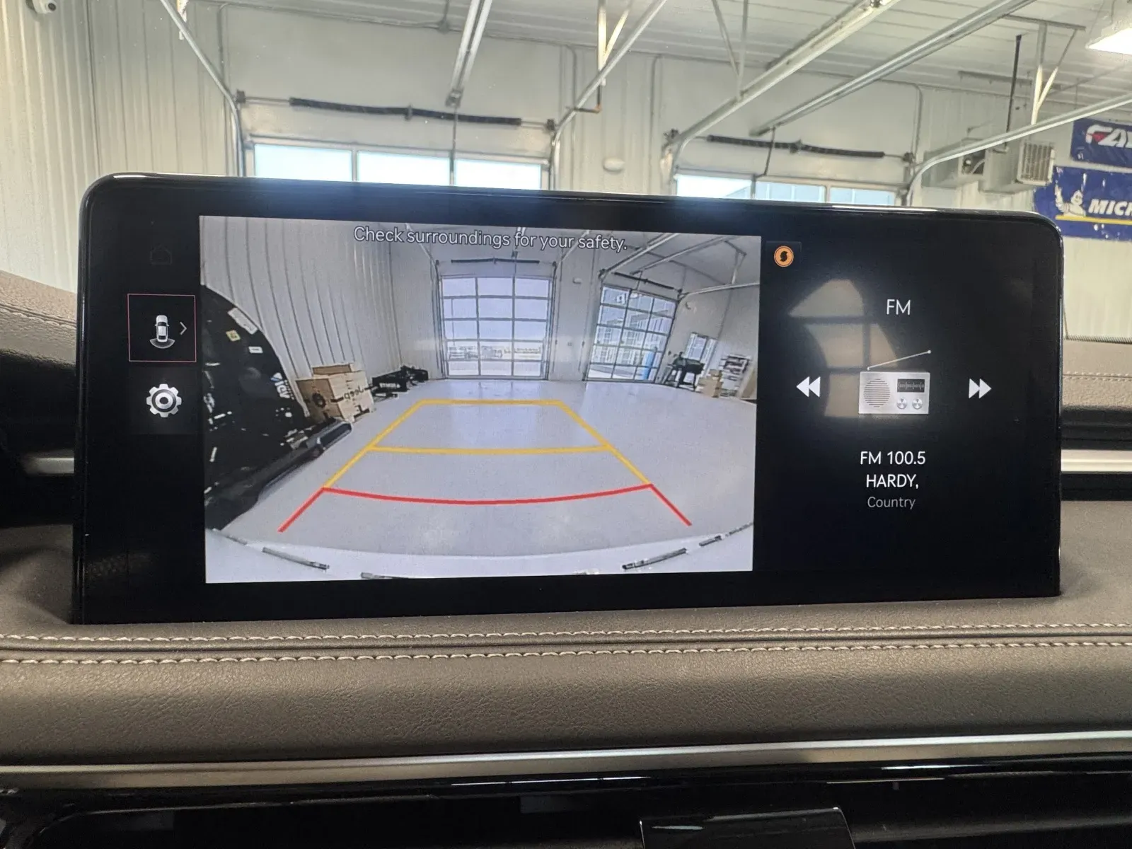 Genesis G70 photo 32