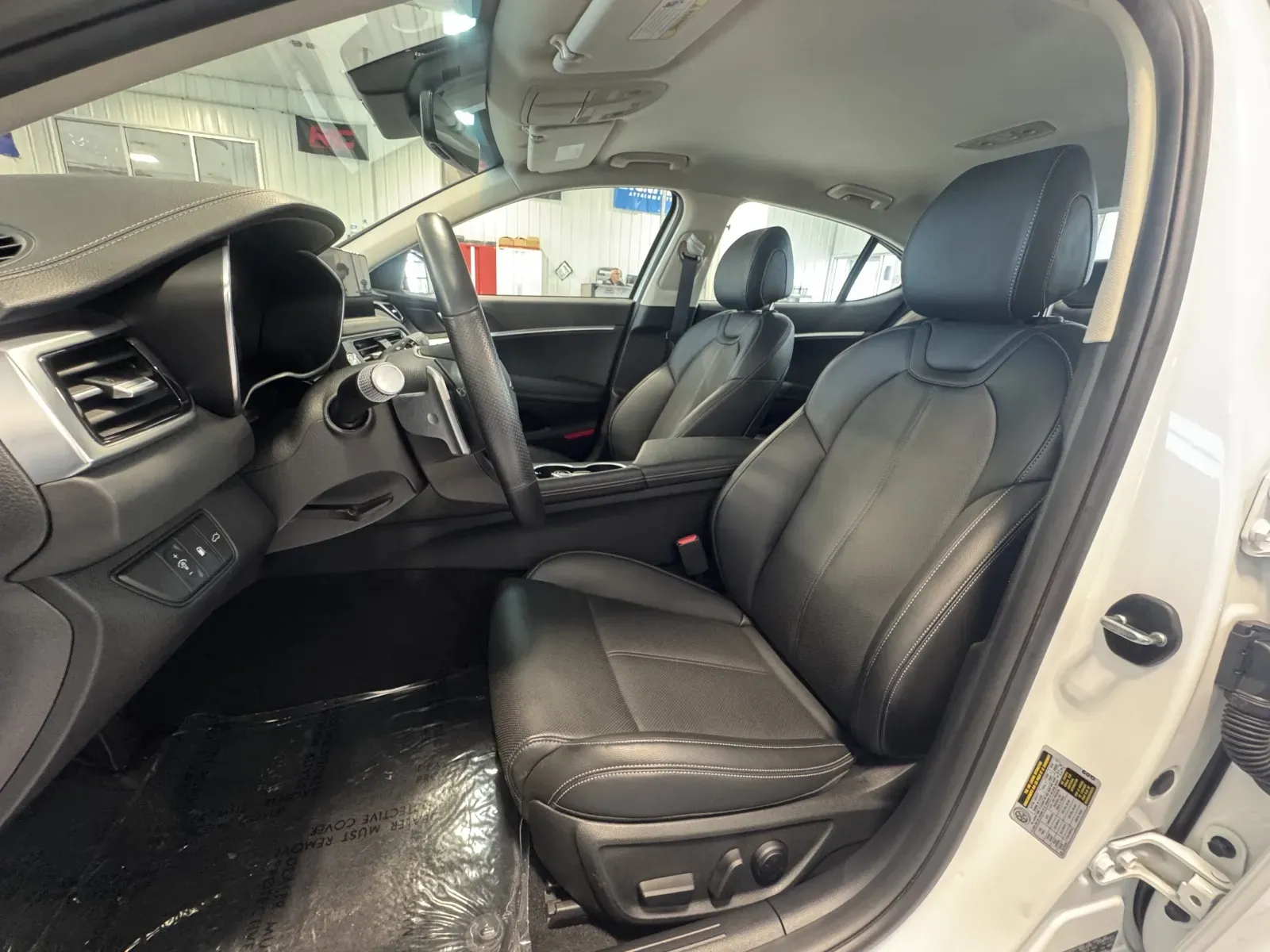 Genesis G70 photo 11