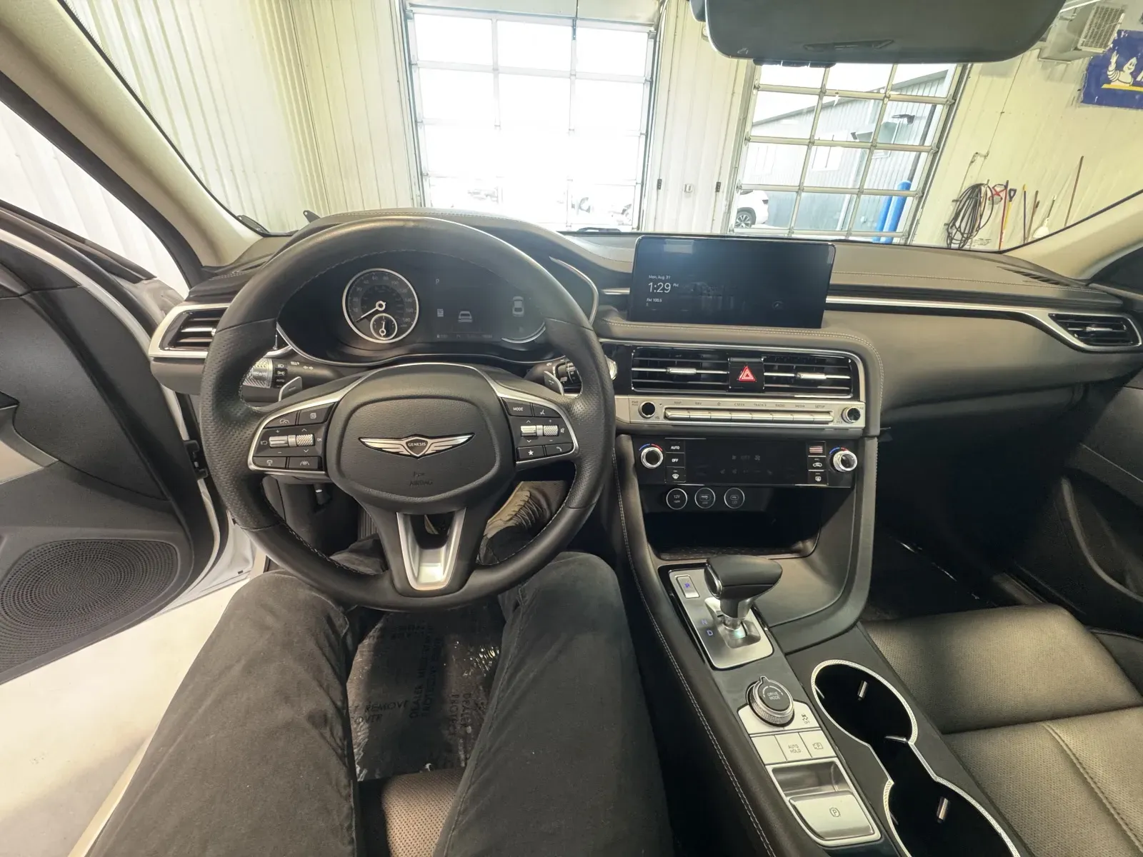 Genesis G70 photo 24