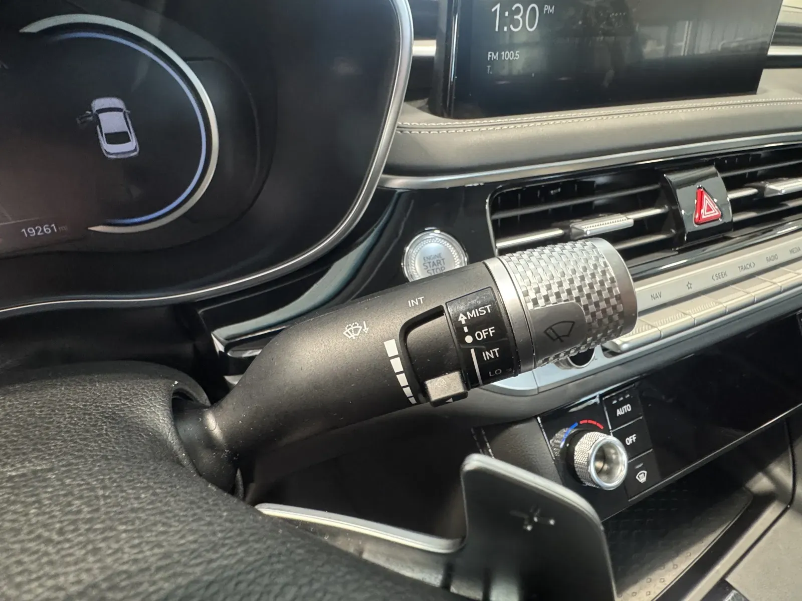 Genesis G70 photo 28
