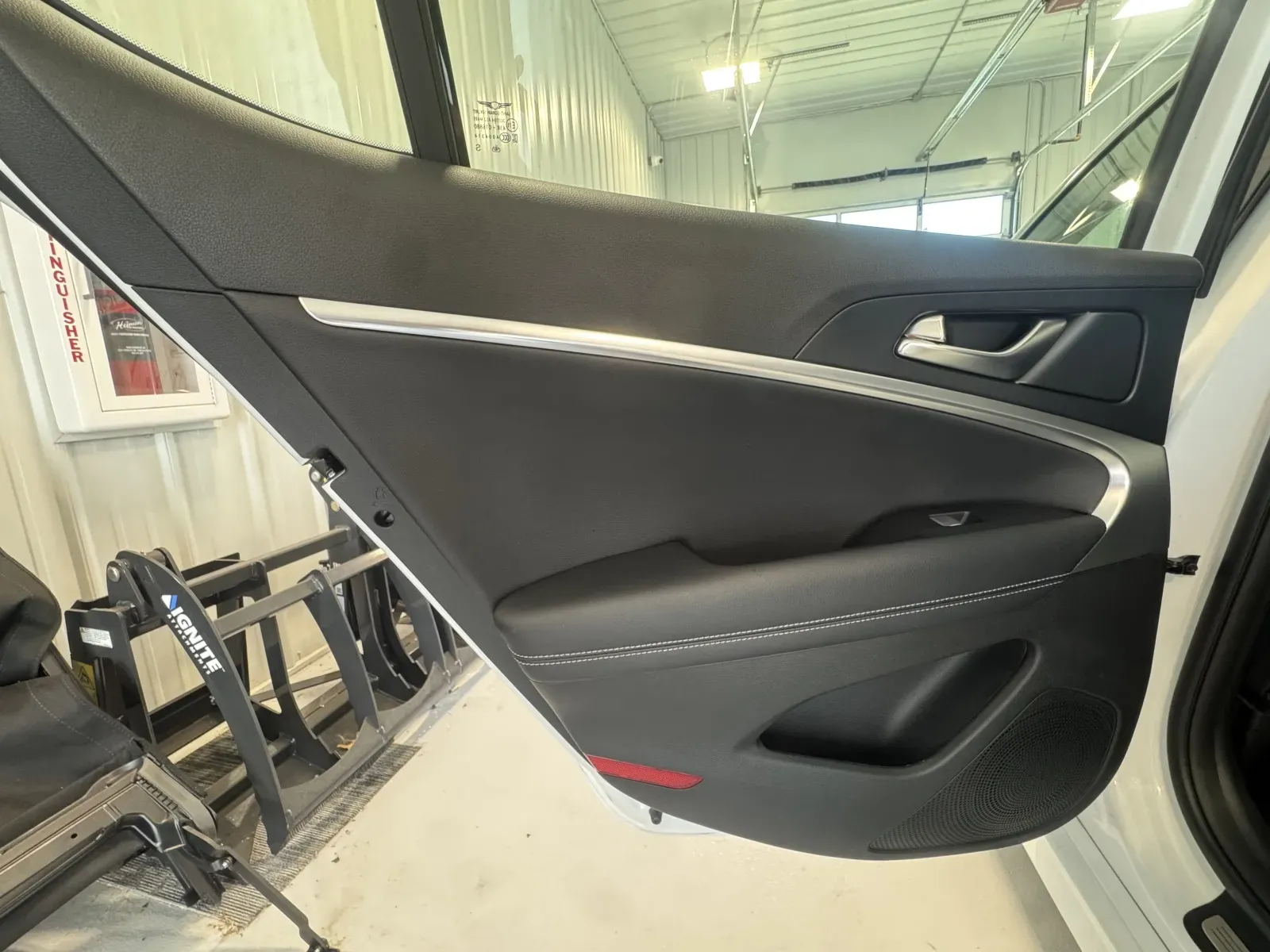 Genesis G70 photo 12