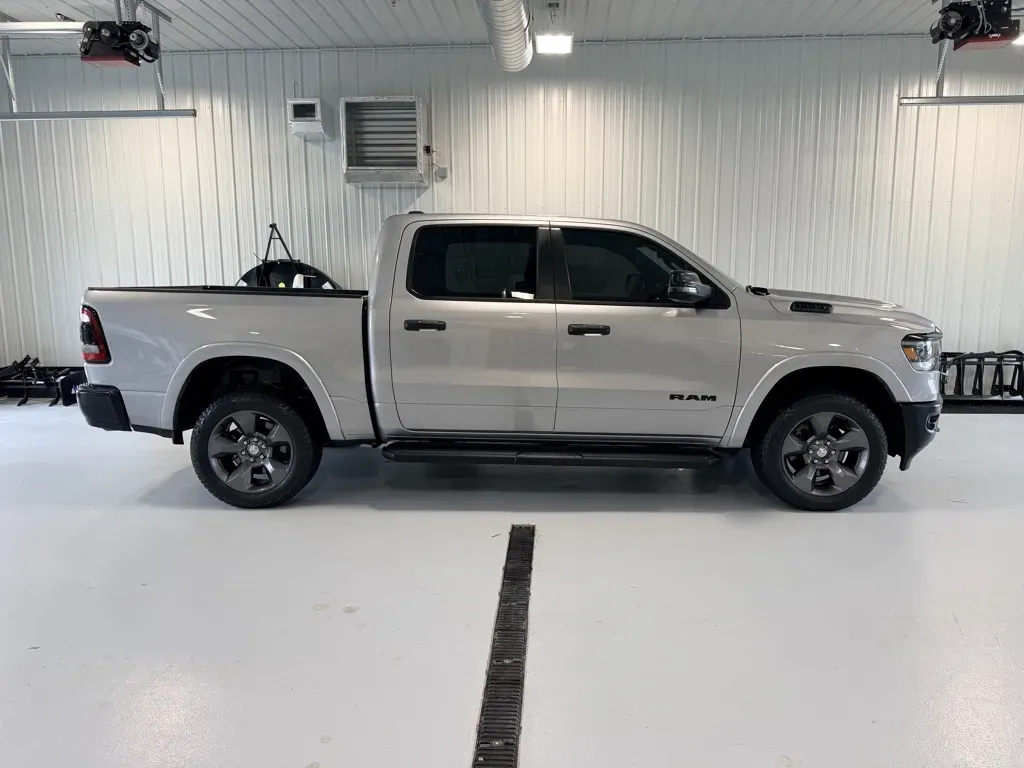 Ram 1500 photo 2