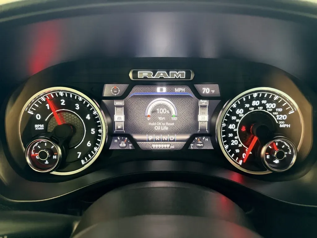 Ram 1500 photo 12
