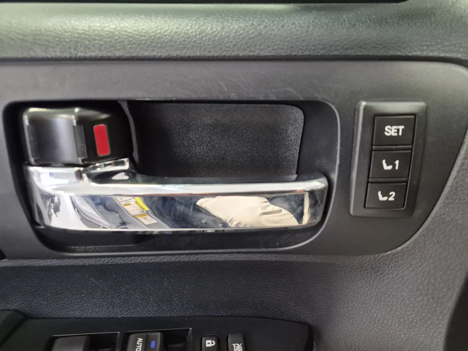 Toyota Tundra photo 24