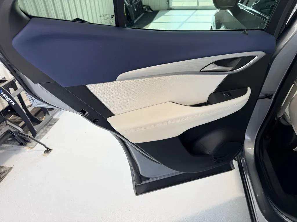 Buick Envision photo 13