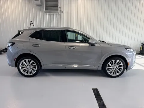 Photos of 2025 Buick Envision Avenir for sale in Tea, SD at CarSwap