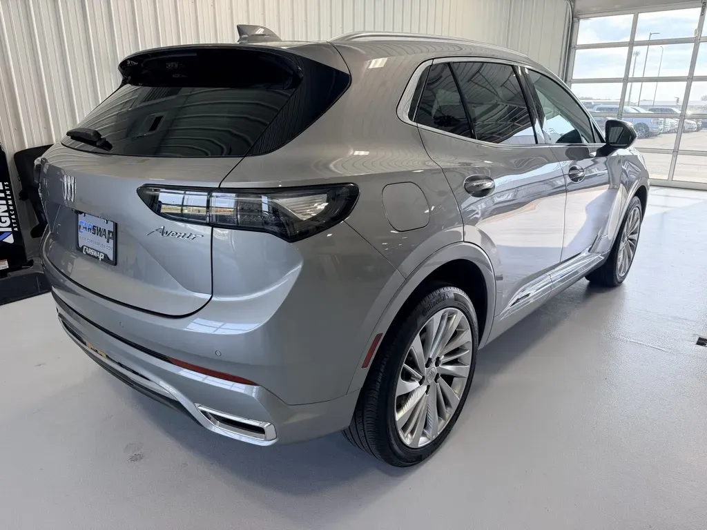 Buick Envision photo 4