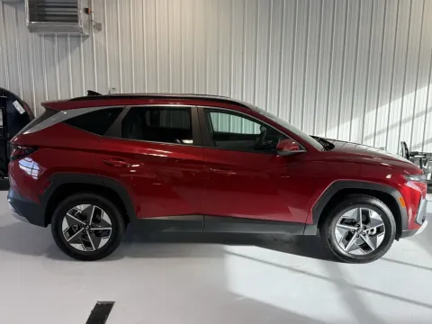 Photos of 2025 Hyundai Tucson SEL for sale in Tea, SD at CarSwap