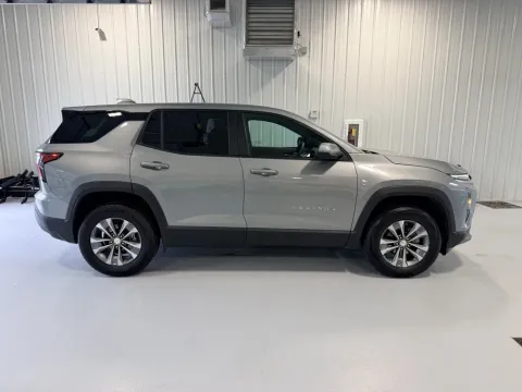 Photos of 2026 Chevrolet Equinox LT for sale in Tea, SD at CarSwap