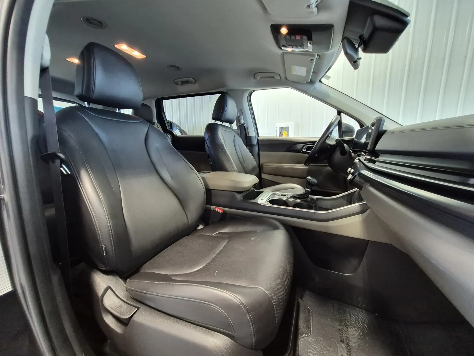 Kia Carnival photo 22