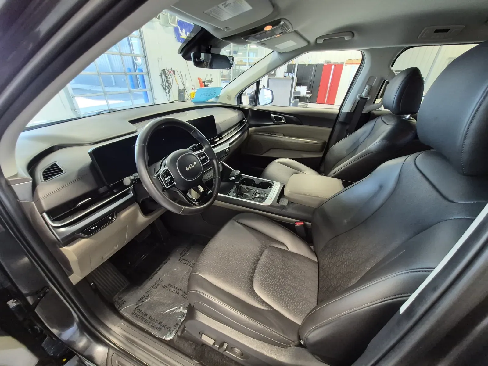 Kia Carnival photo 9