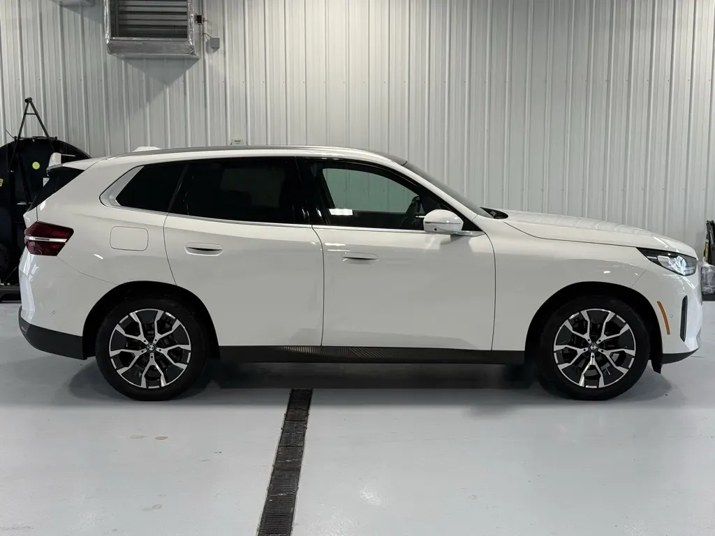 BMW X3 photo 2