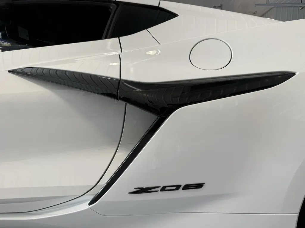 Chevrolet Corvette photo 15