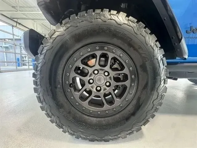 Jeep Wrangler photo 38