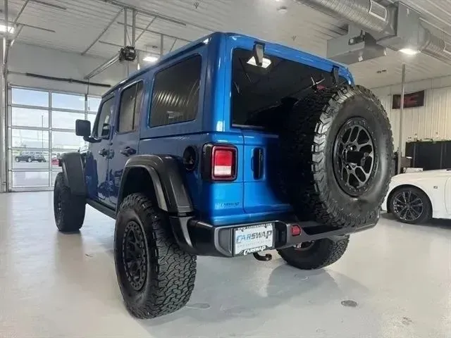 Jeep Wrangler photo 5