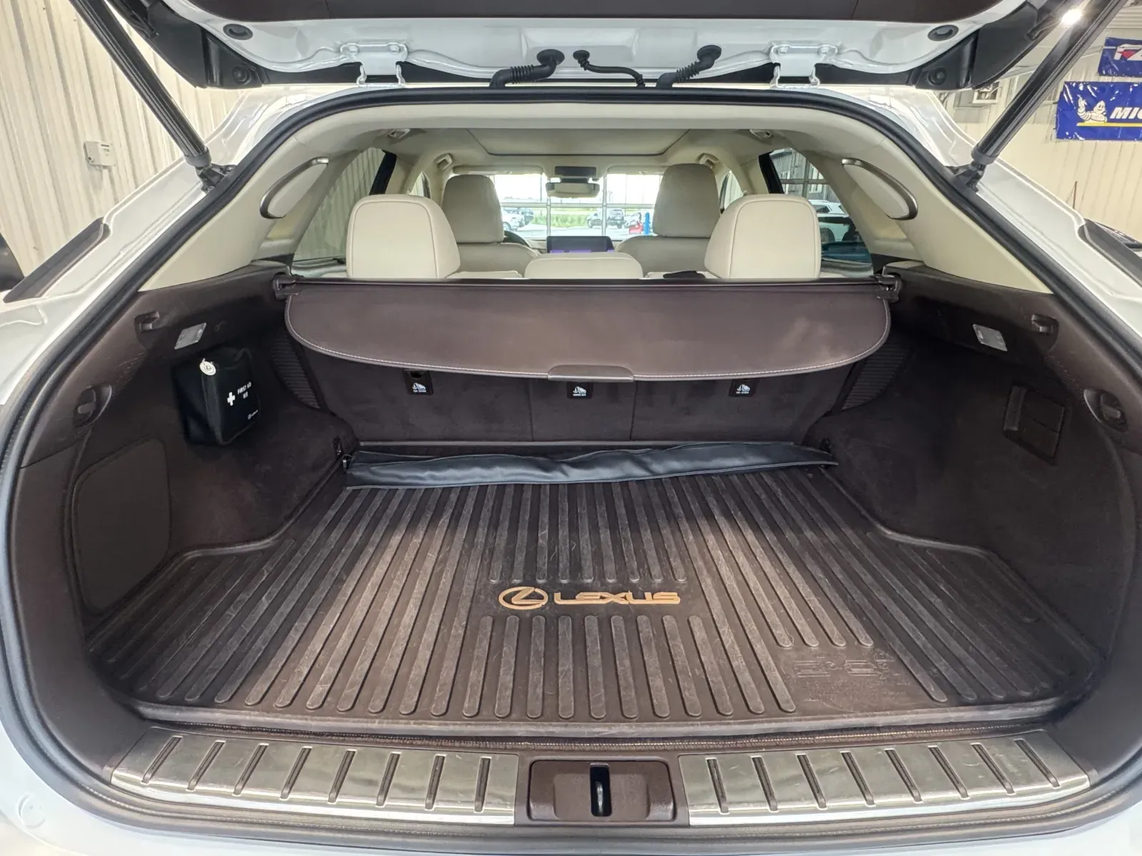 Lexus RX photo 16