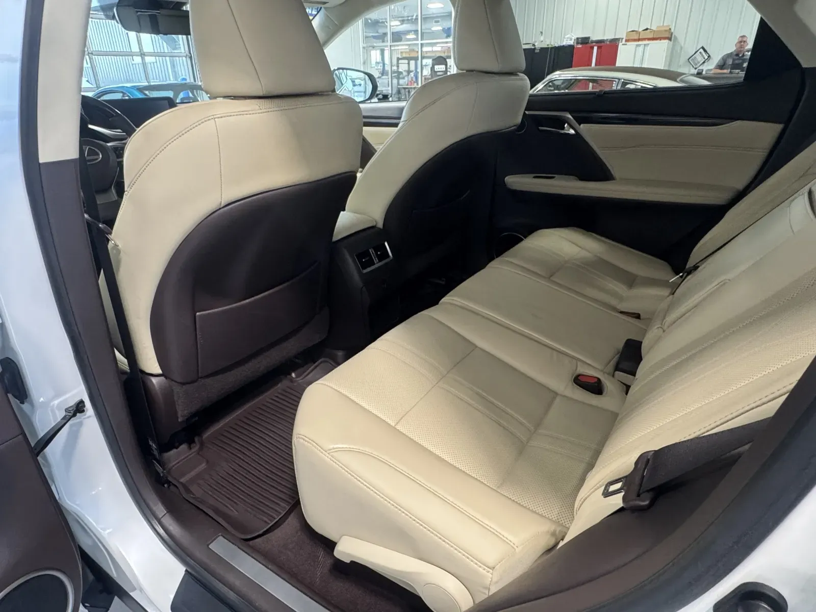 Lexus RX photo 13