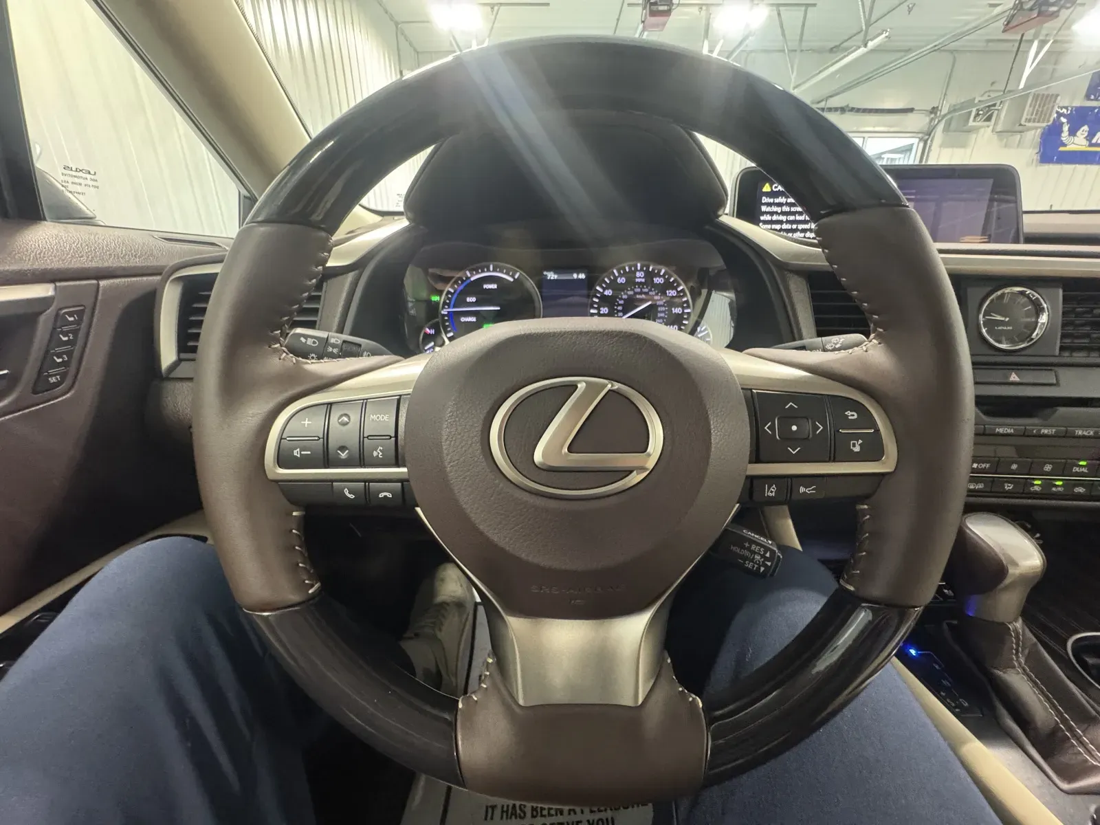 Lexus RX photo 26