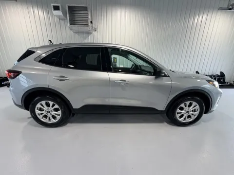 Photos of 2024 Ford Escape Active for sale in Tea, SD at CarSwap