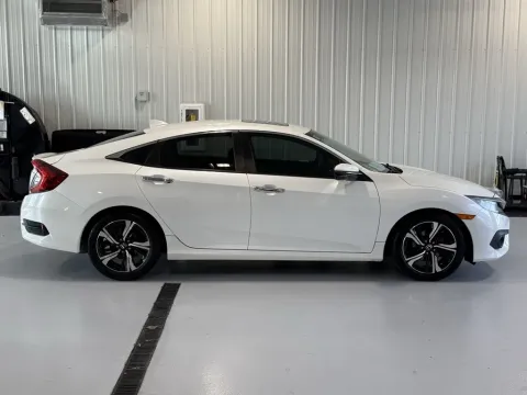 Photos of 2016 Honda Civic Touring for sale in Tea, SD at CarSwap
