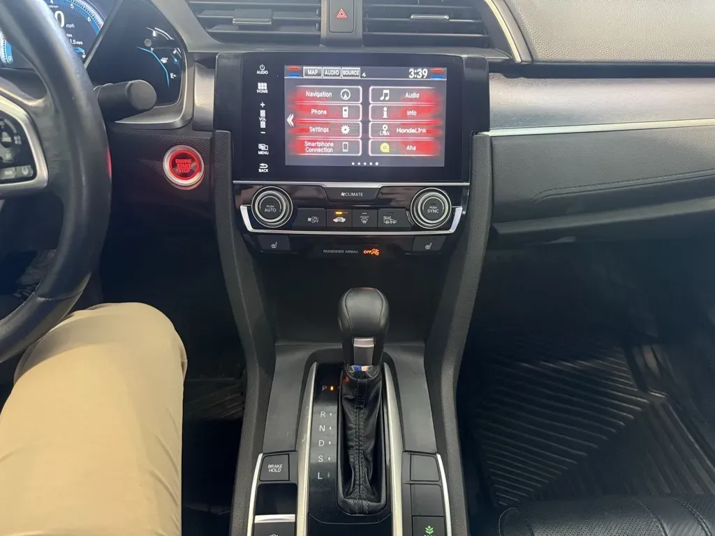 Honda Civic photo 17