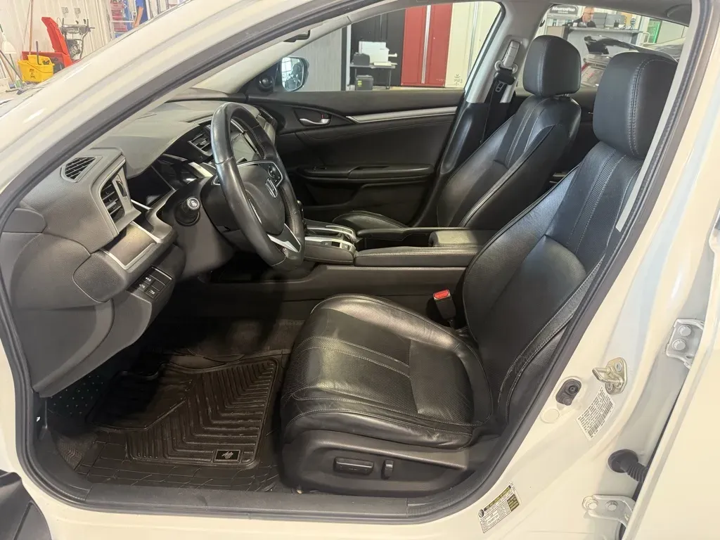 Honda Civic photo 27