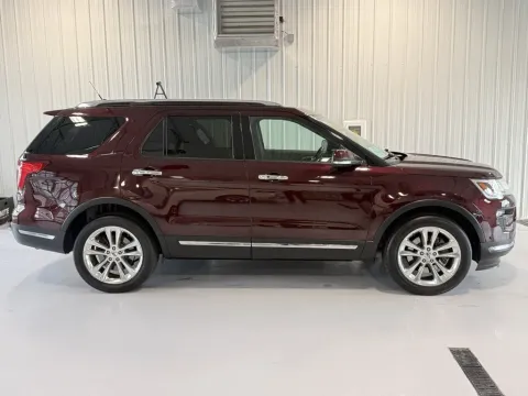 Photos of 2019 Ford Explorer Limited for sale in Tea, SD at CarSwap