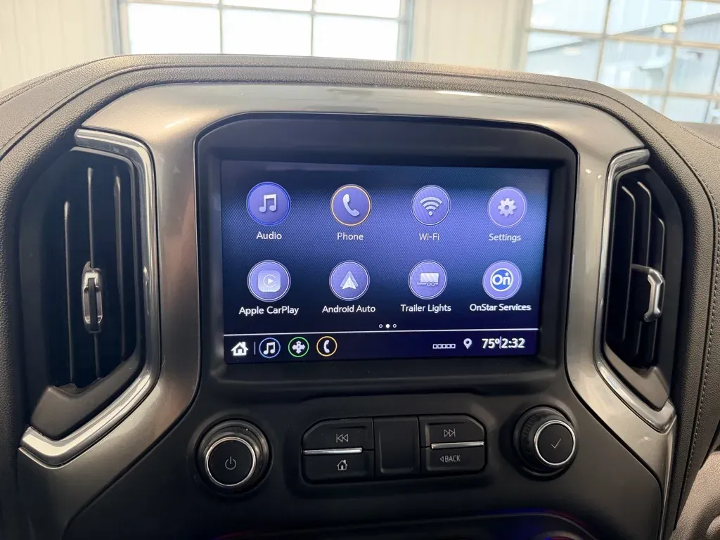 Chevrolet Silverado photo 39