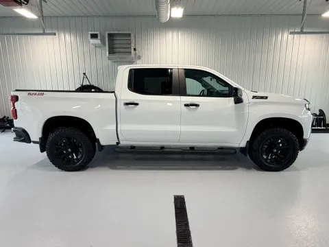 Photos of 2021 Chevrolet Silverado 1500 LT Trail Boss for sale in Tea, SD at CarSwap