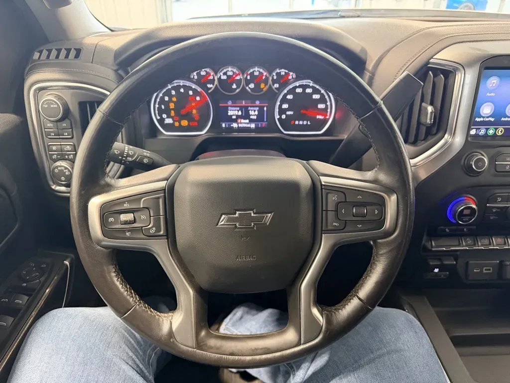 Chevrolet Silverado photo 33