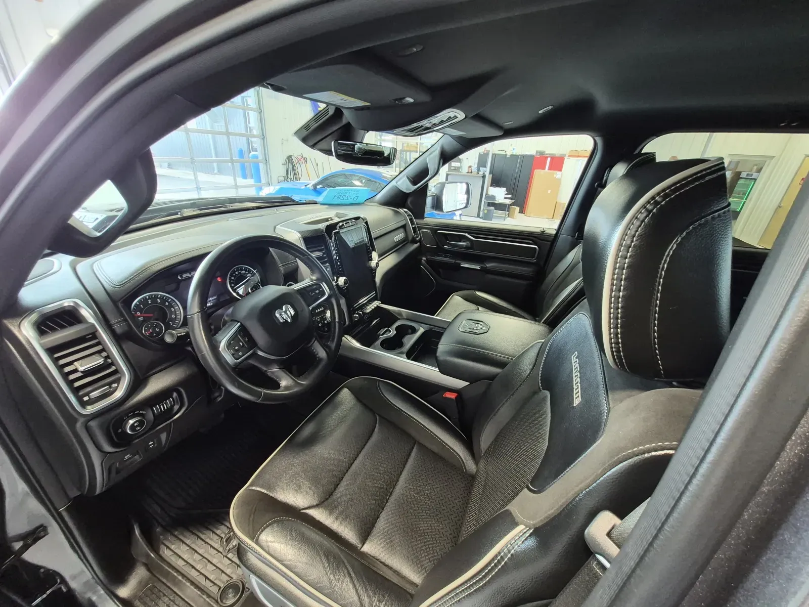Ram 1500 photo 9