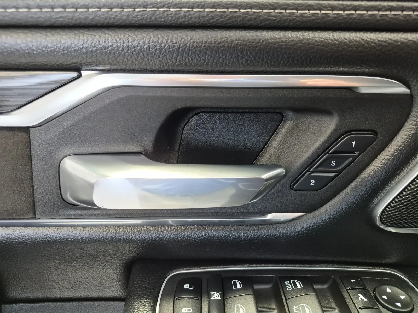 Ram 1500 photo 24