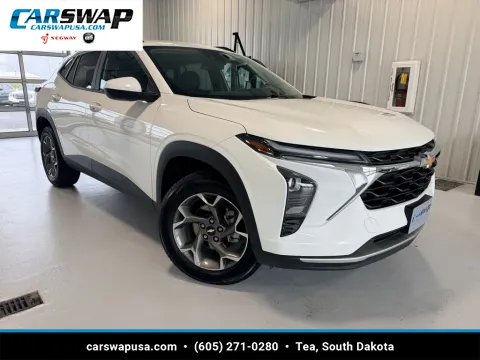 White 2024 Chevrolet Trax LT for sale in Tea, SD