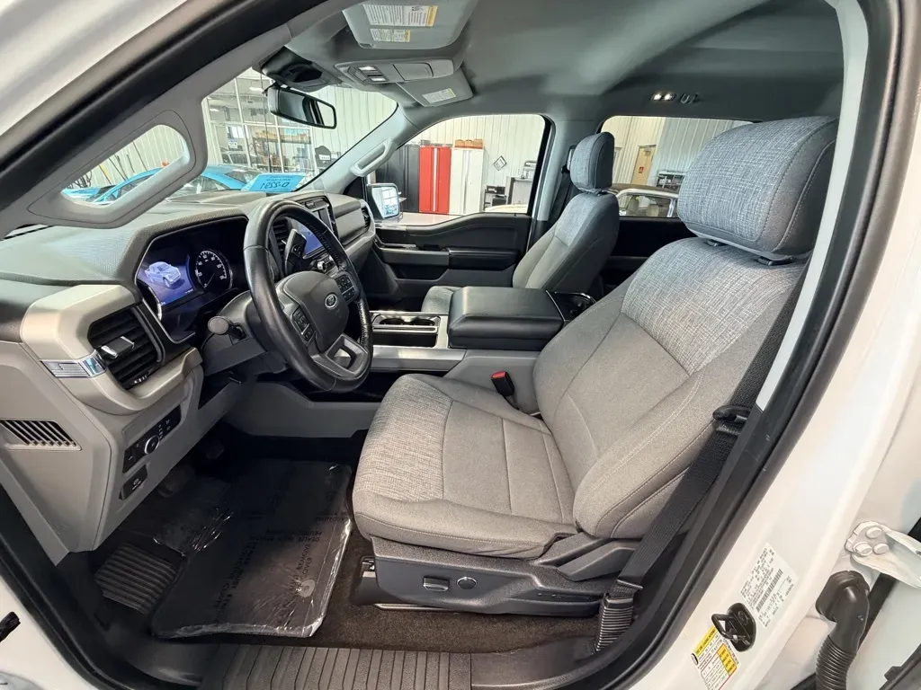 Ford F-150 photo 12