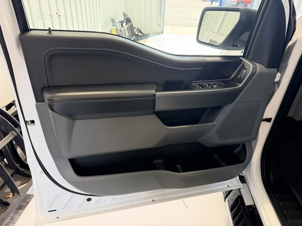 Ford F-150 photo 10