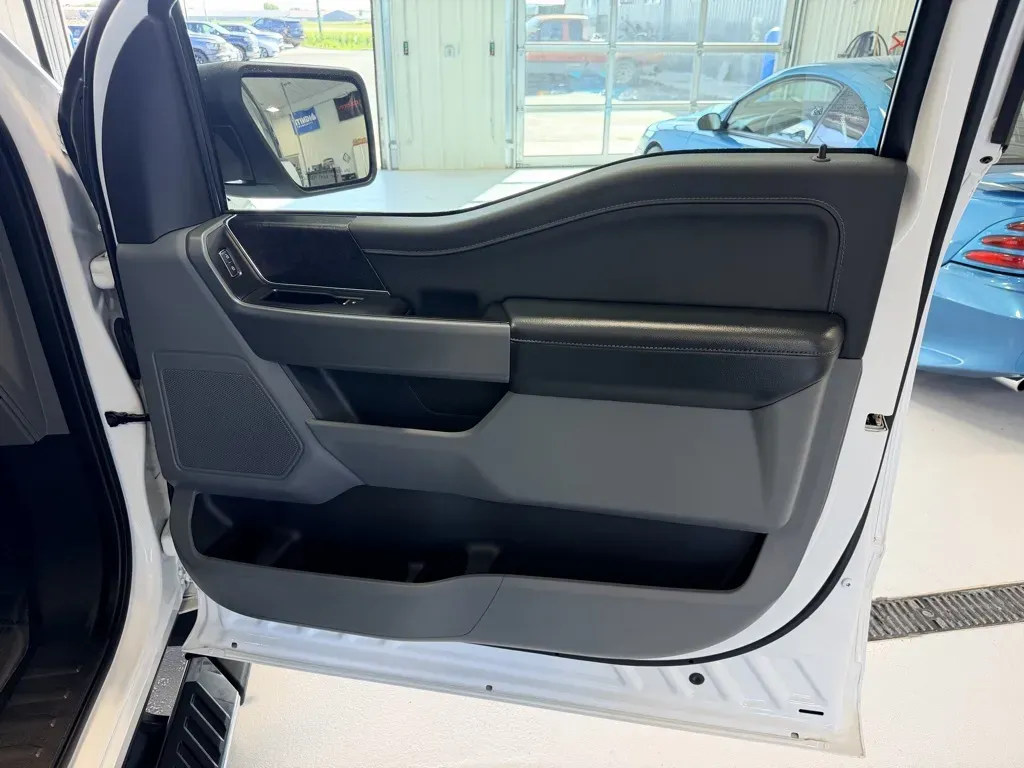 Ford F-150 photo 23