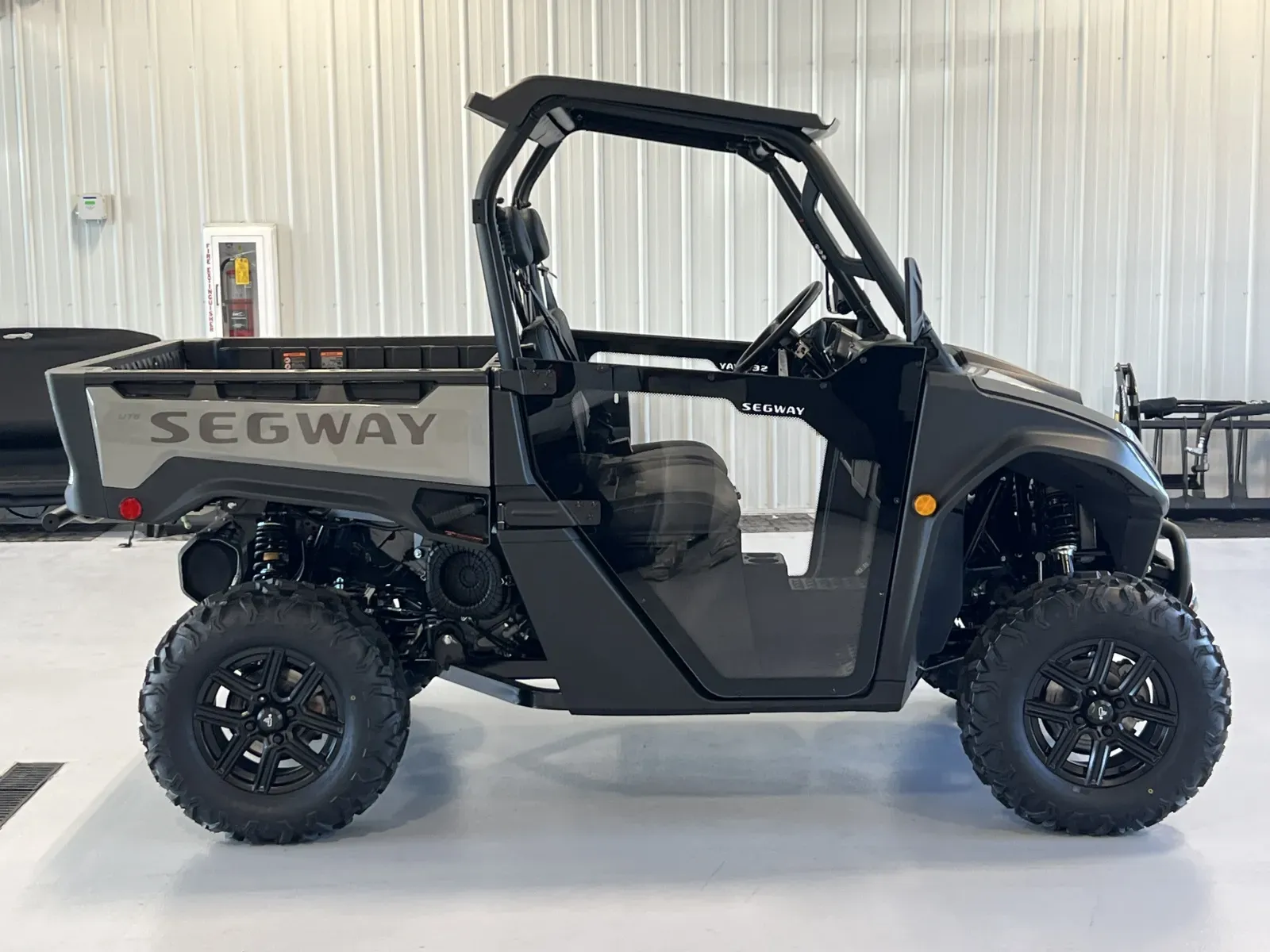 Segway UT6 photo 2