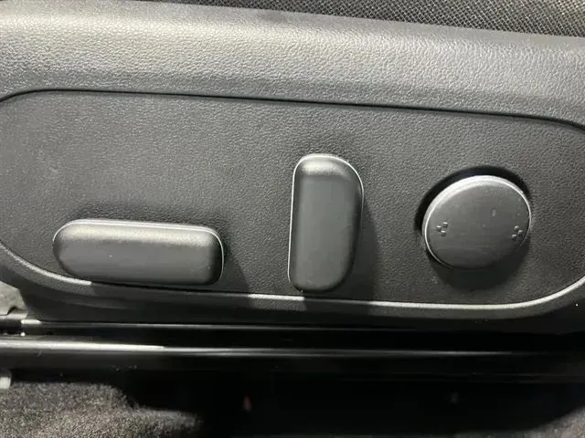 Hyundai Kona photo 13