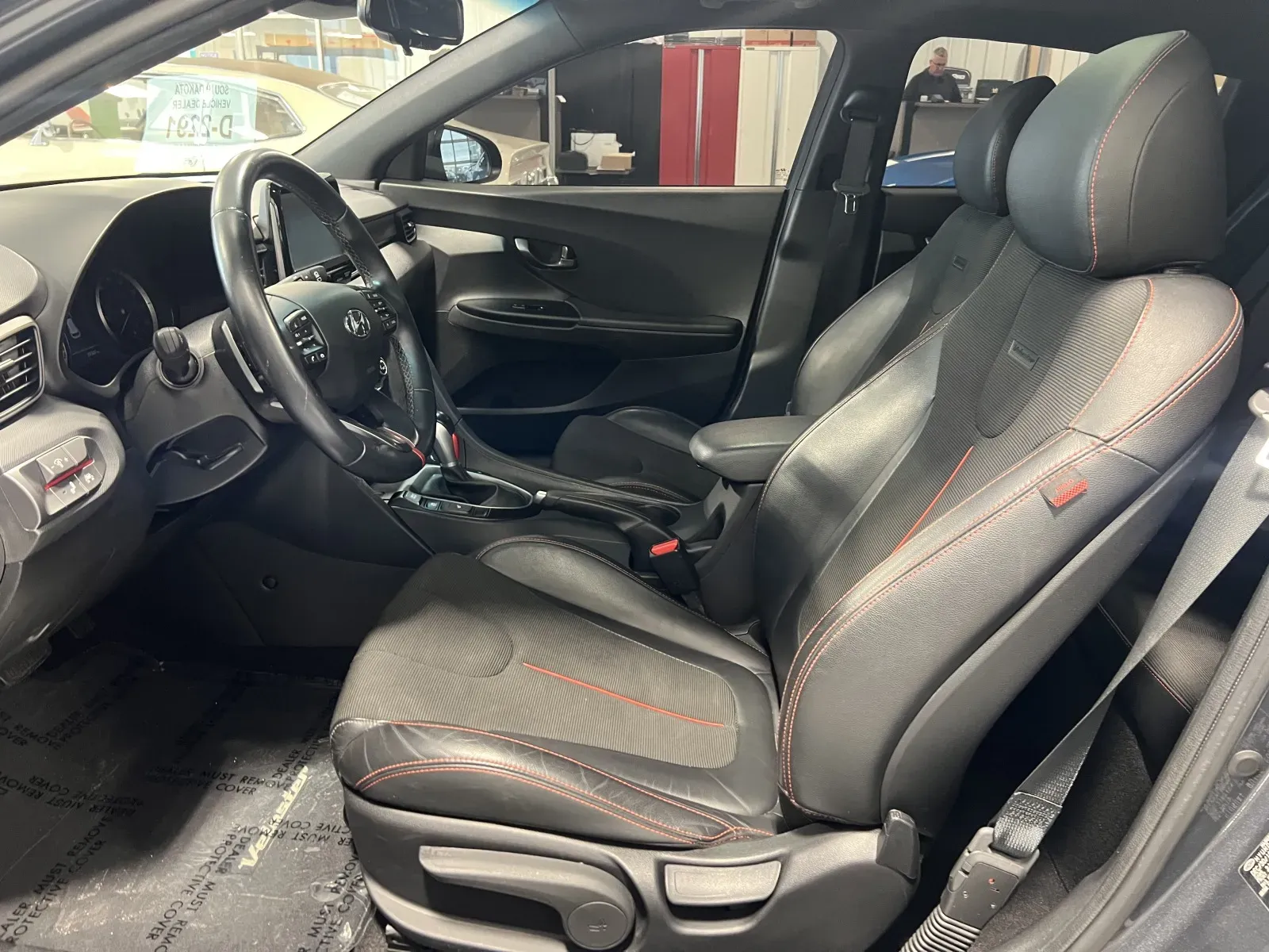 Hyundai Veloster photo 11