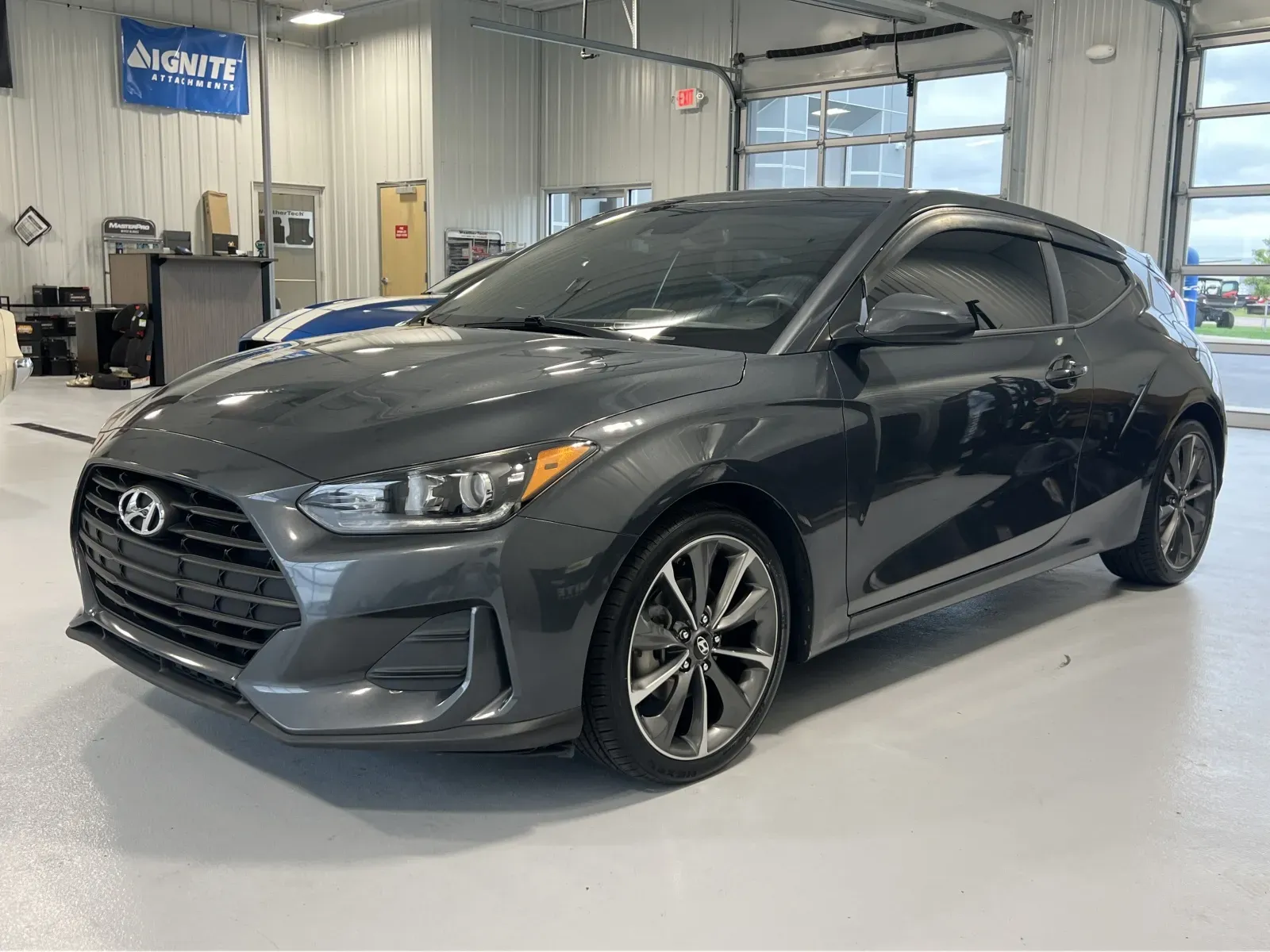 Hyundai Veloster photo 6