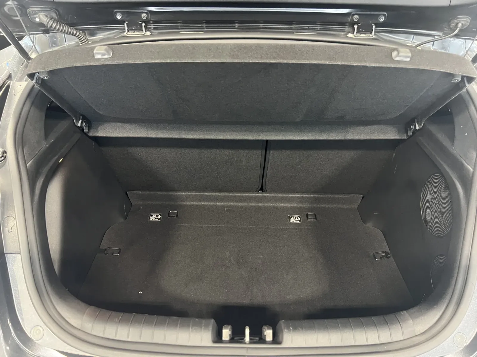 Hyundai Veloster photo 15