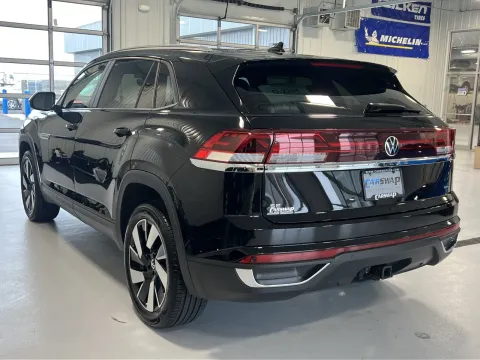 More photos of 2026 Volkswagen Atlas Cross Sport SE w/Technology at CarSwap, SD
