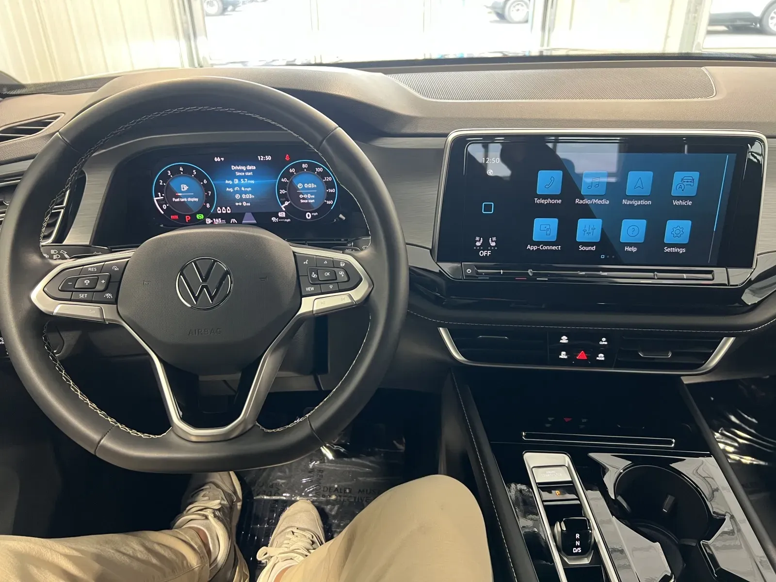 Volkswagen Atlas Cross Sport photo 35
