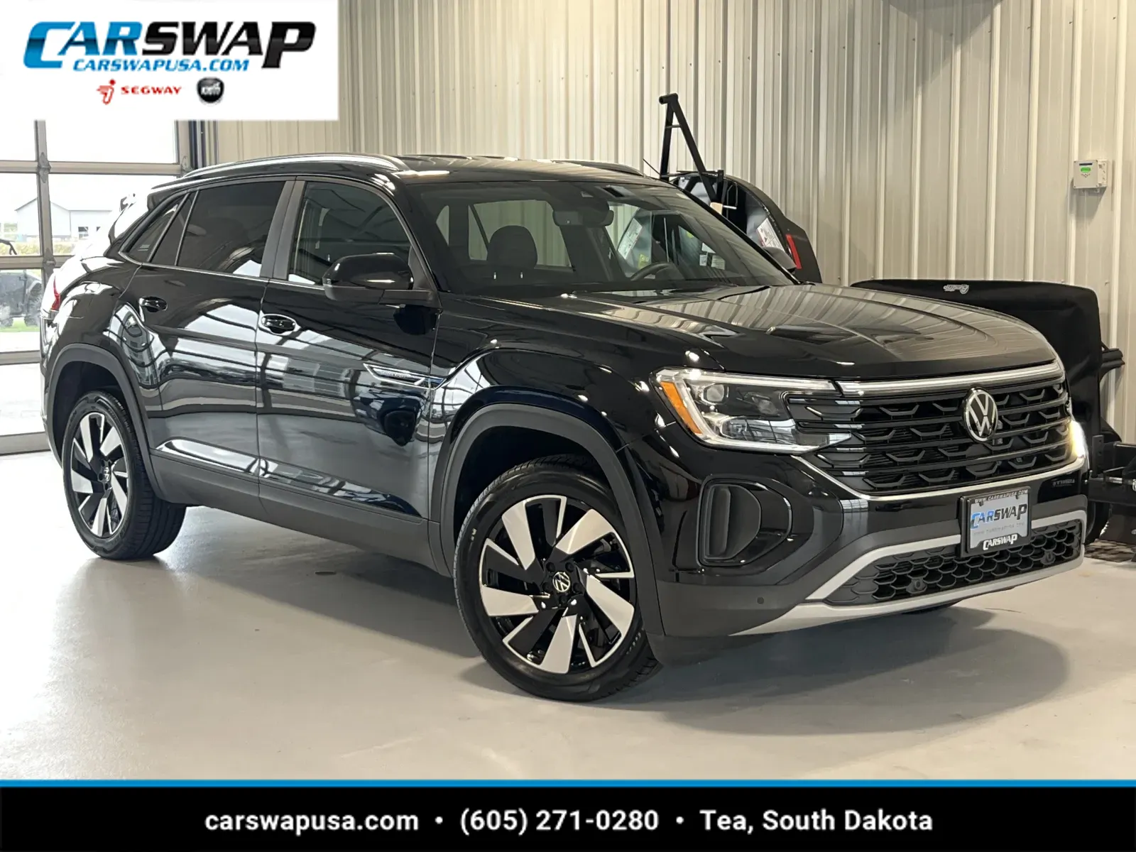 Green 2026 Volkswagen Atlas Cross Sport SE w/Technology for sale in Tea, SD