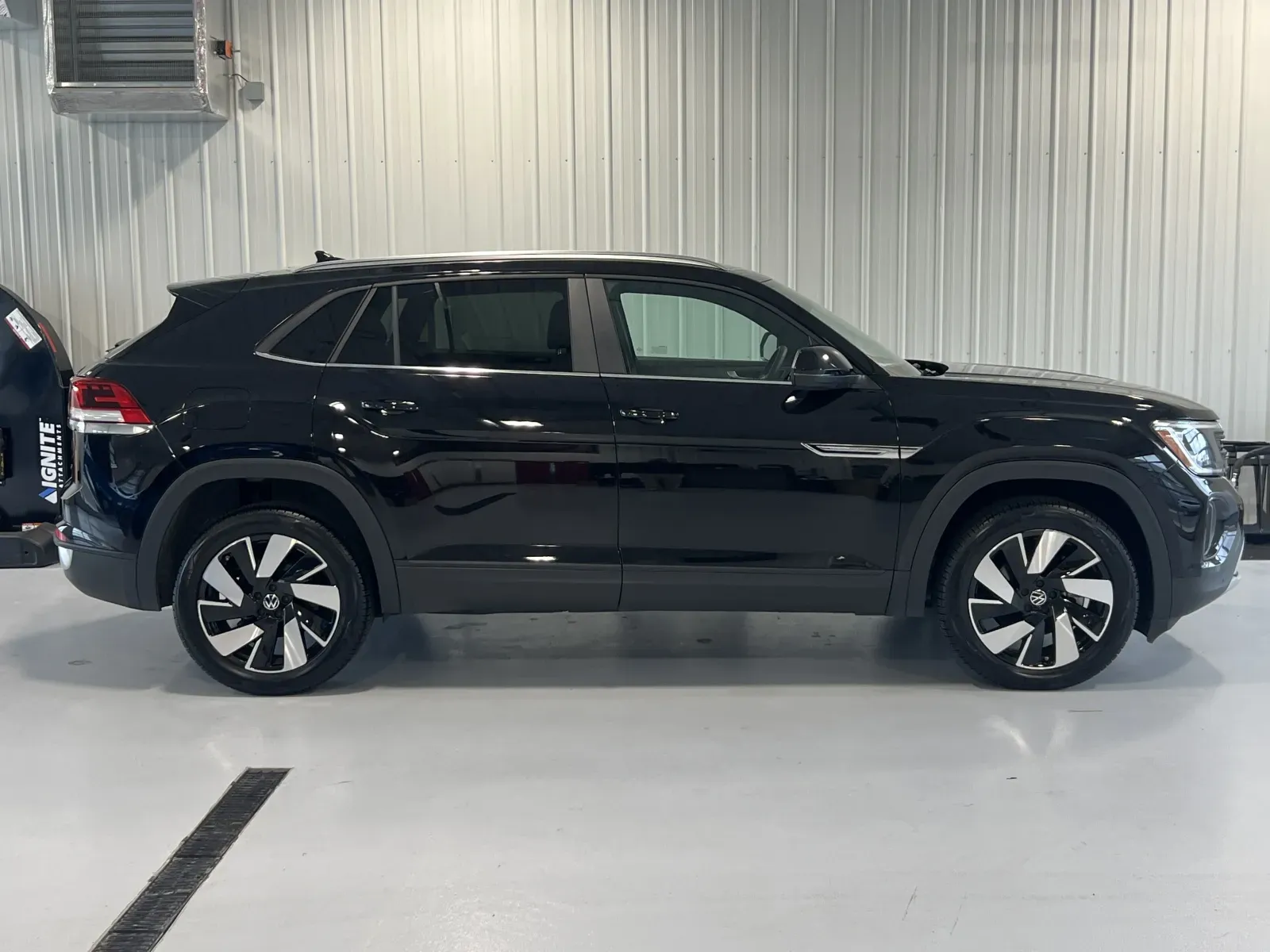 Volkswagen Atlas Cross Sport photo 2