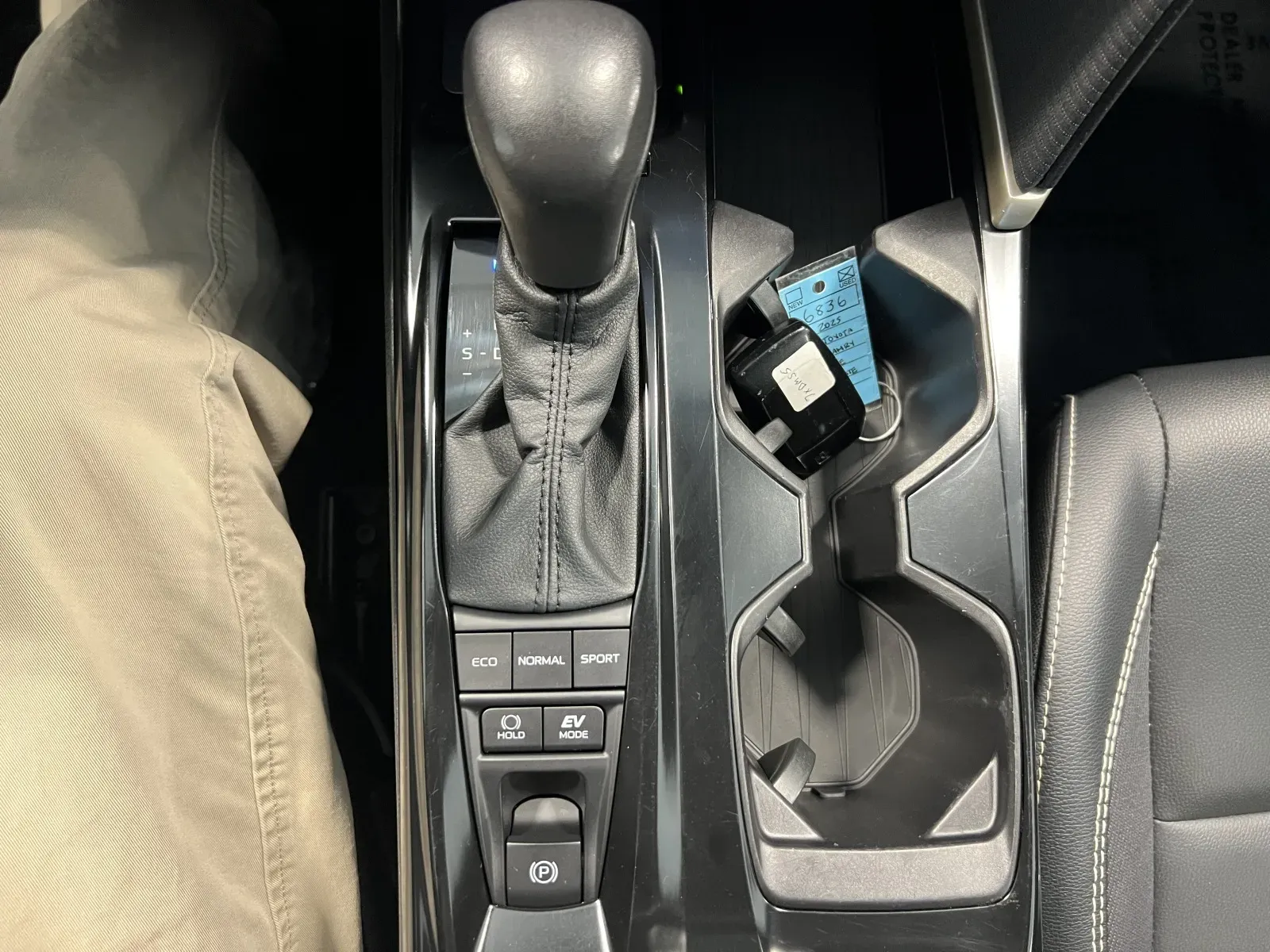Toyota Camry photo 21