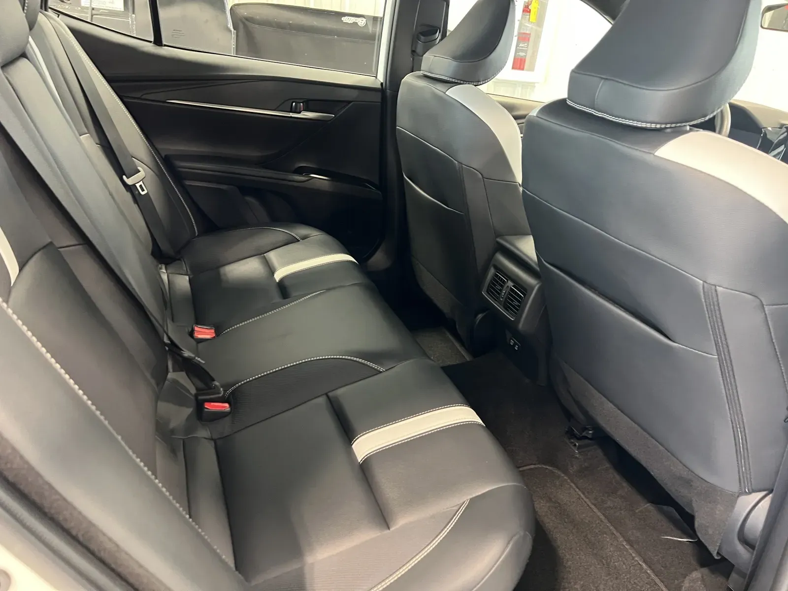 Toyota Camry photo 38